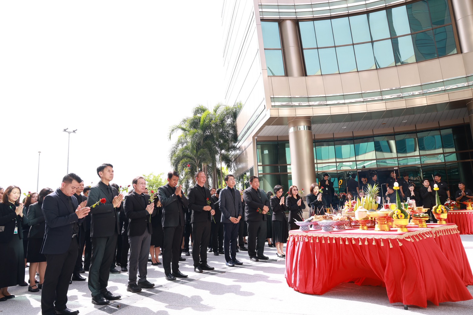 ธ.ก.ส. จัดพิธีบวงสรวงพระอนุสาวรีย์ กรมหลวงชุมพรเขตอุดมศักดิ์ เนื่องในวันอาภากร ปี 69